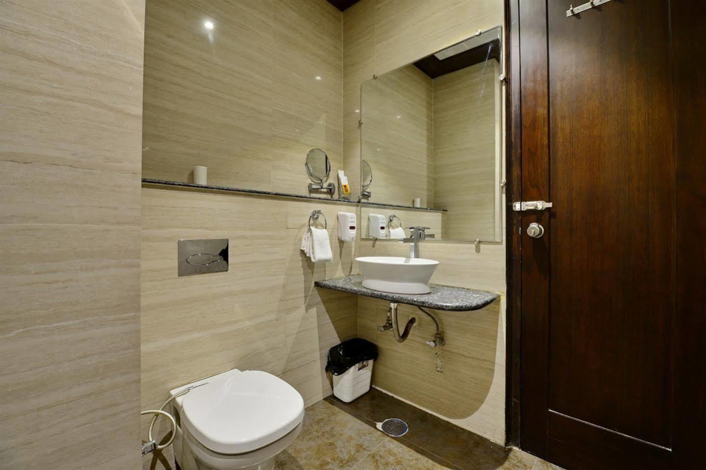 Hotel Prem Plaza Karnāl Exteriér fotografie